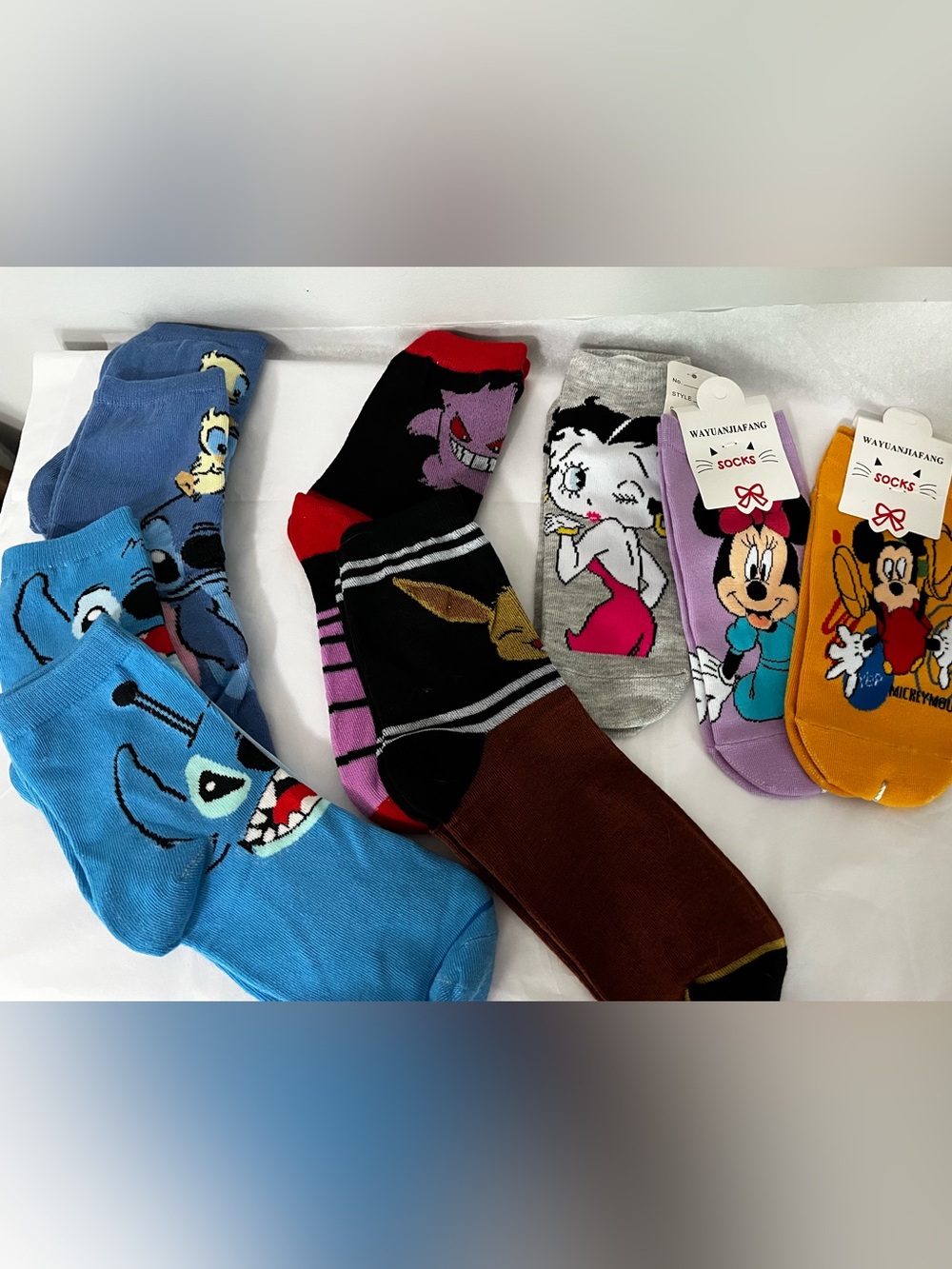 9 pairs of Socks